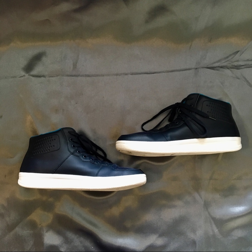 Penguin Barney Sneakers